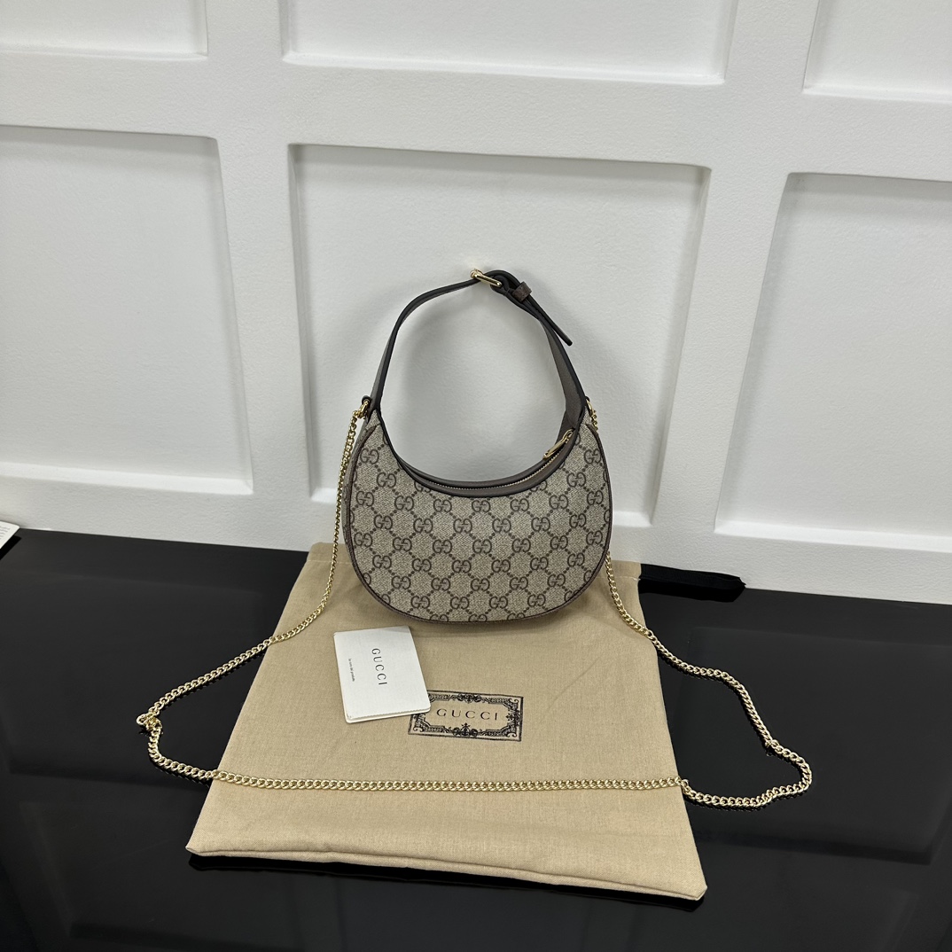 Gucci Hobo Bags